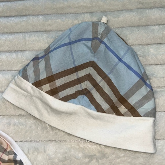 Vintage BURBERRY Baby Boy Hat & Nova Check Printed Bib- Blue/Tan Gingham Check - Picture 8 of 10